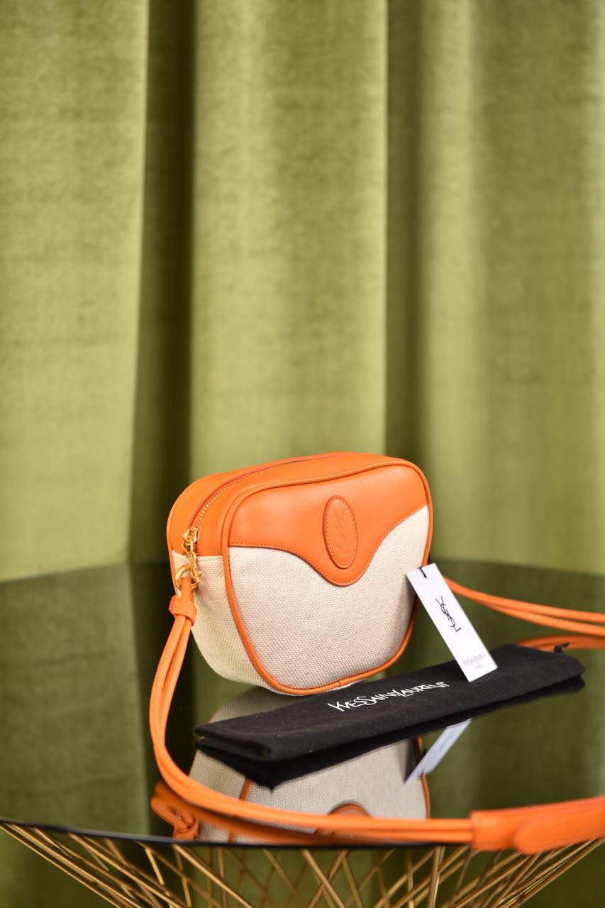 ساينت لورين (11 لون) - YSL Le 5 A 7 Hopo Bag Smooth Leather