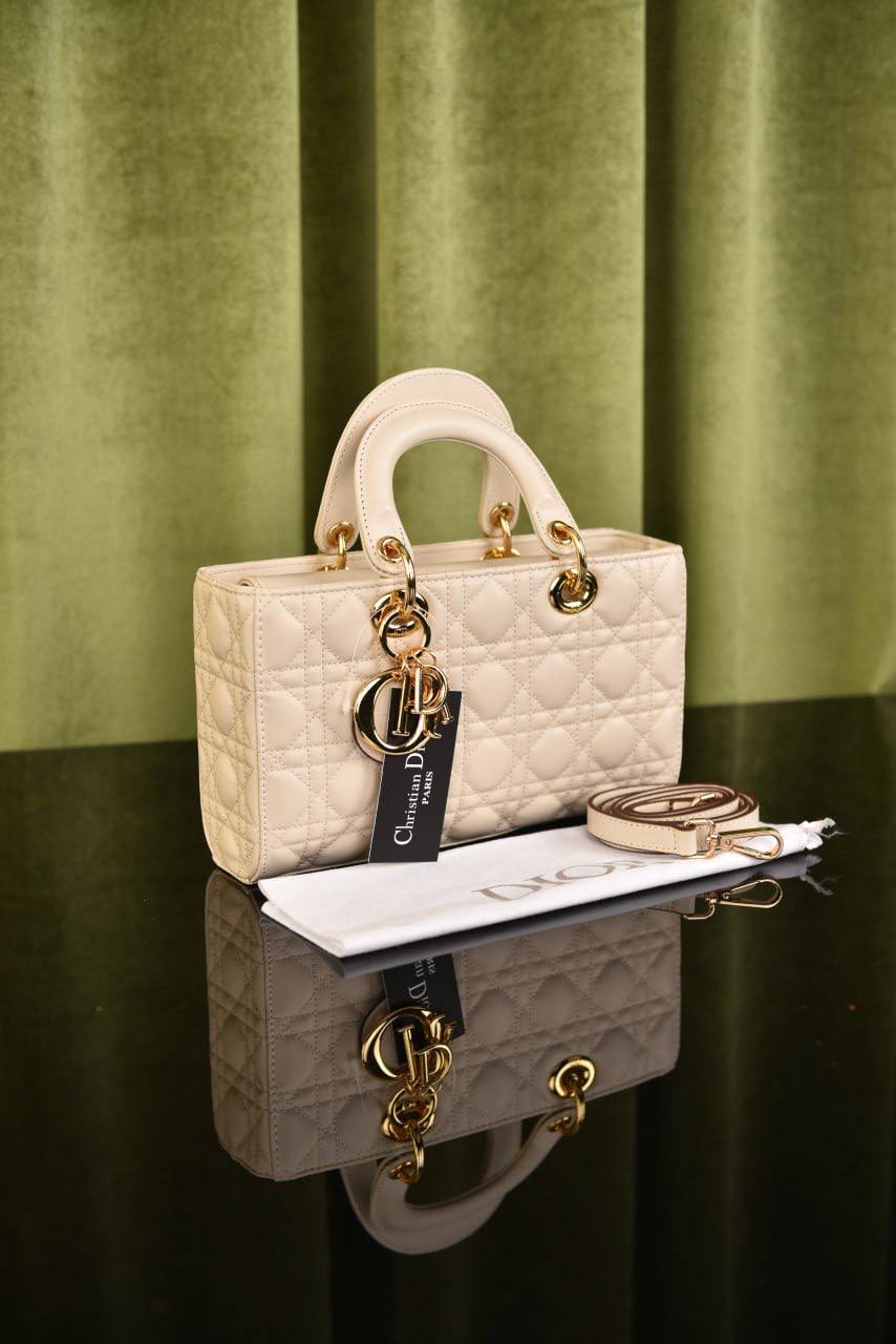 ديور دي جوي (10 ألوان) - Dior D-Joy Bag