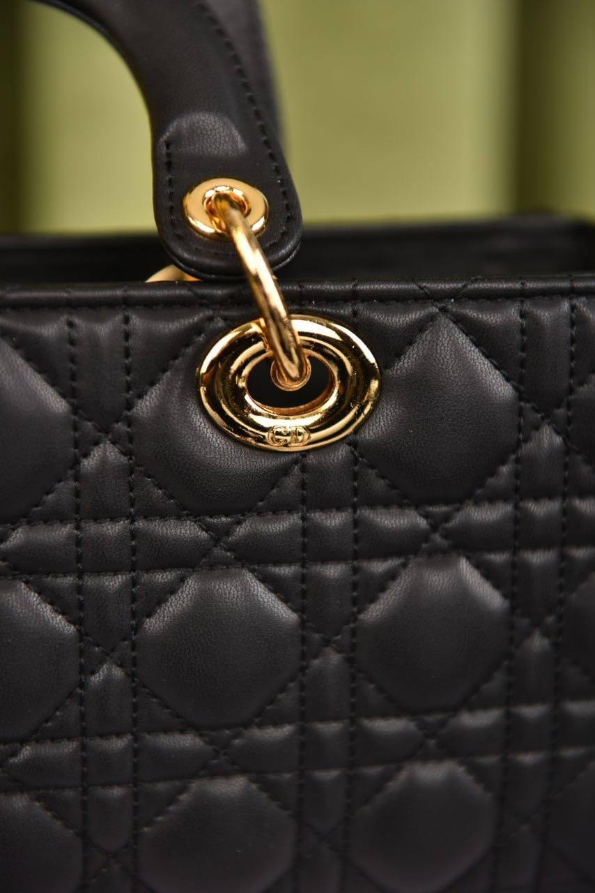 ديور دي جوي (10 ألوان) - Dior D-Joy Bag