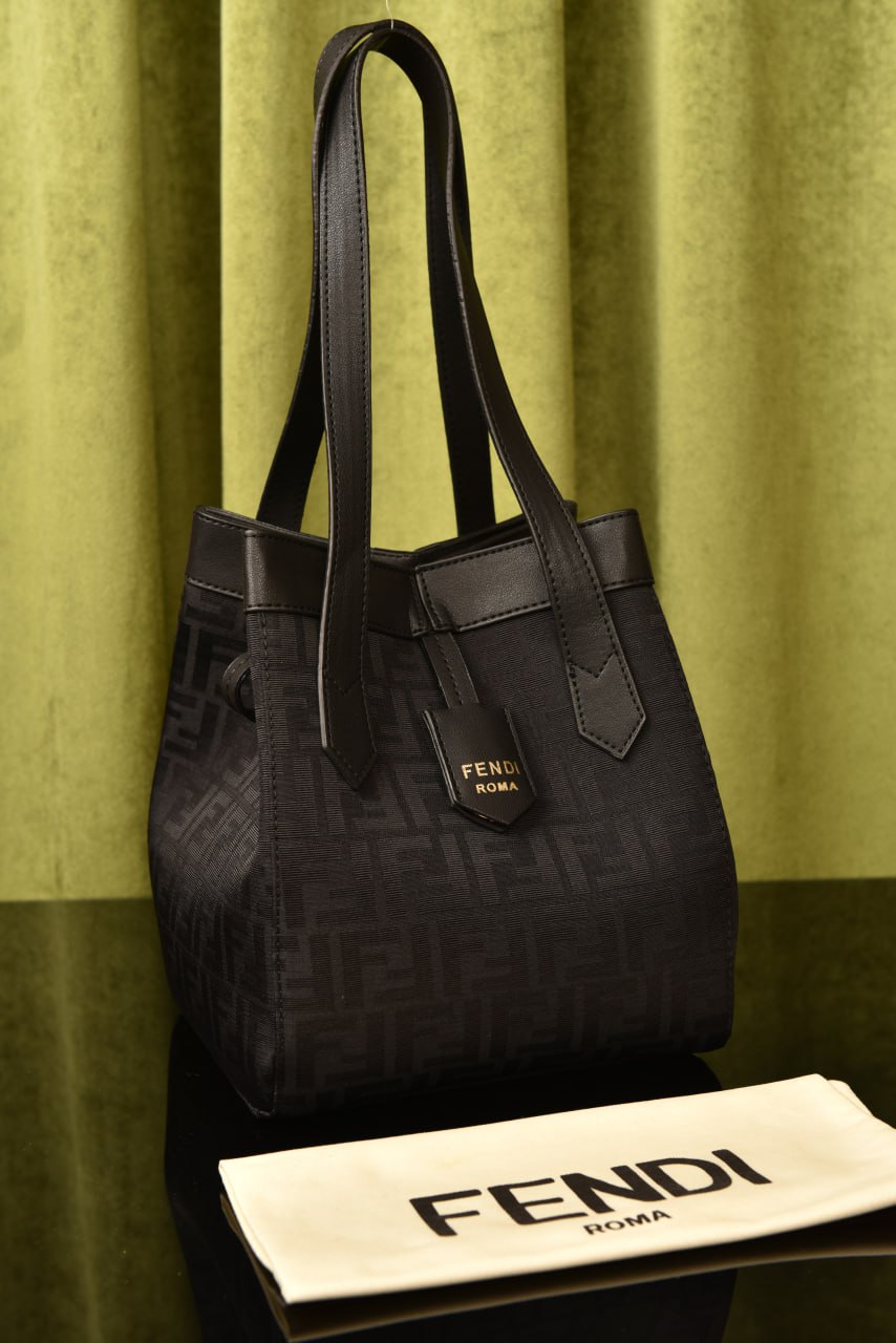 فيندي اوريجامي (8 ألوان) - Fendi Origami Mini Bag