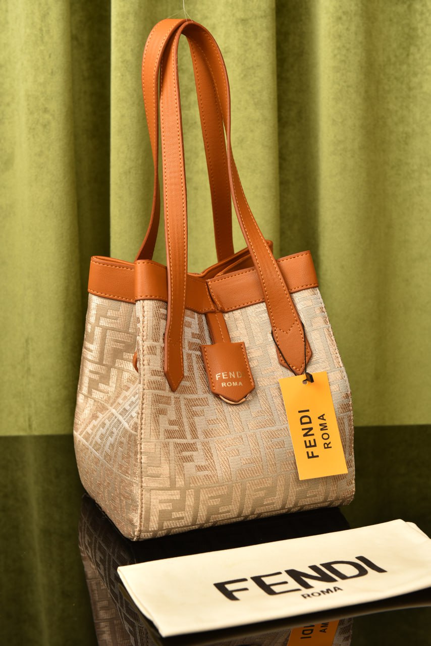 فيندي اوريجامي (8 ألوان) - Fendi Origami Mini Bag