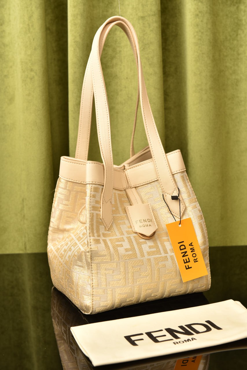 فيندي اوريجامي (8 ألوان) - Fendi Origami Mini Bag