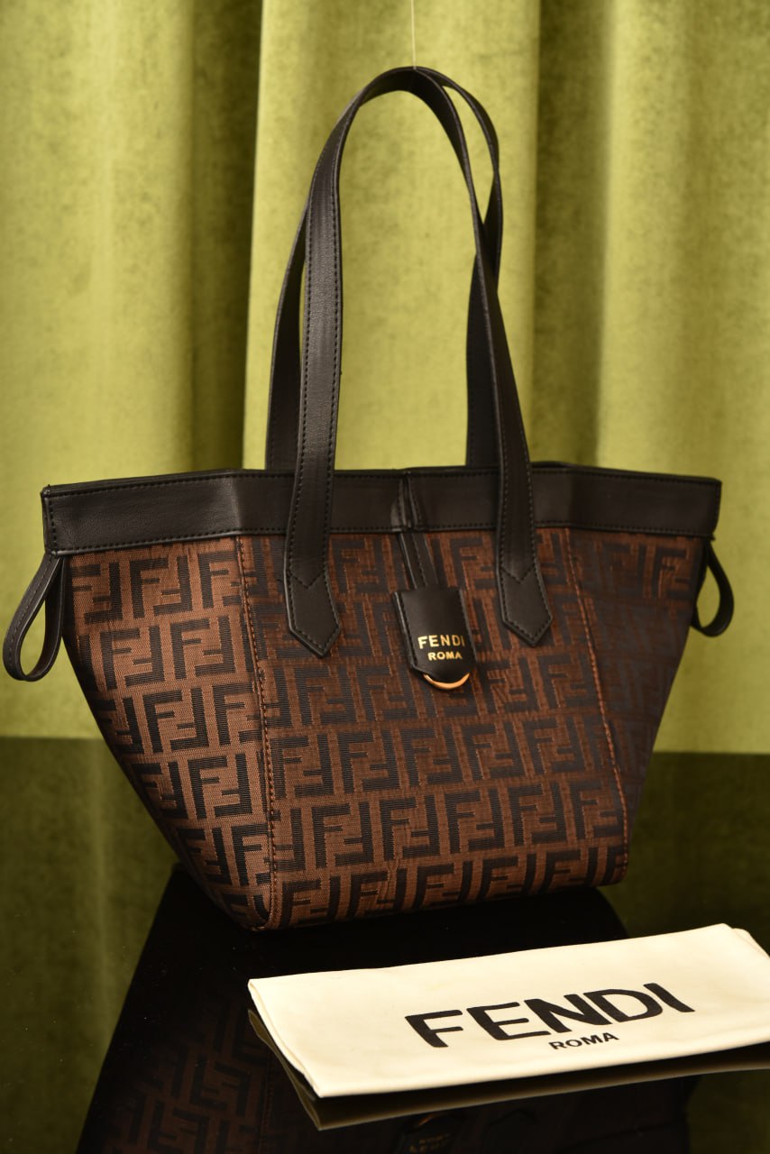 فيندي اوريجامي (8 ألوان) - Fendi Origami Mini Bag