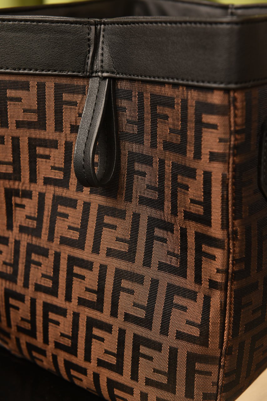 فيندي اوريجامي (8 ألوان) - Fendi Origami Mini Bag
