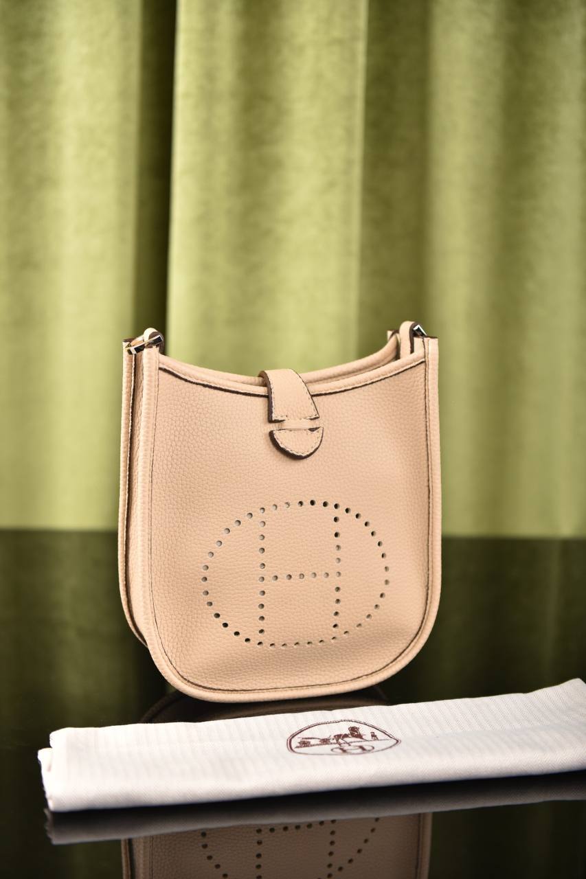 هيرميز (11 لون) - Hermes Evelyne Small