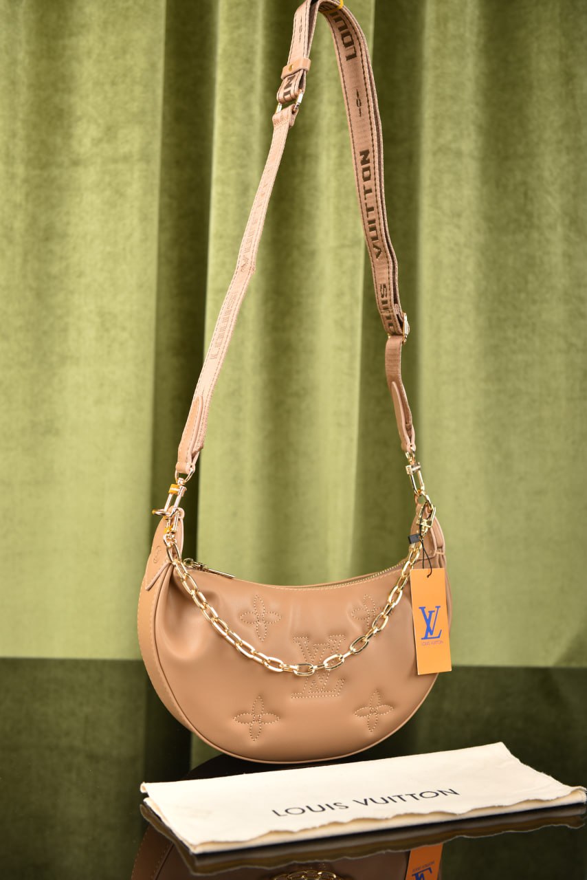 لوي فيتون (16 لون) - Louis Vuitton Over The Moon
