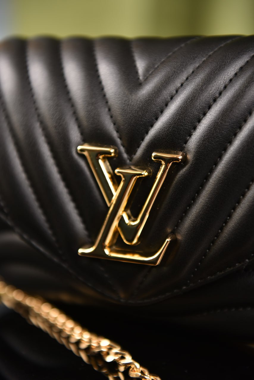 لوي فيتون (13 لون) - Louis Vuitton New Wave Multi Pochette