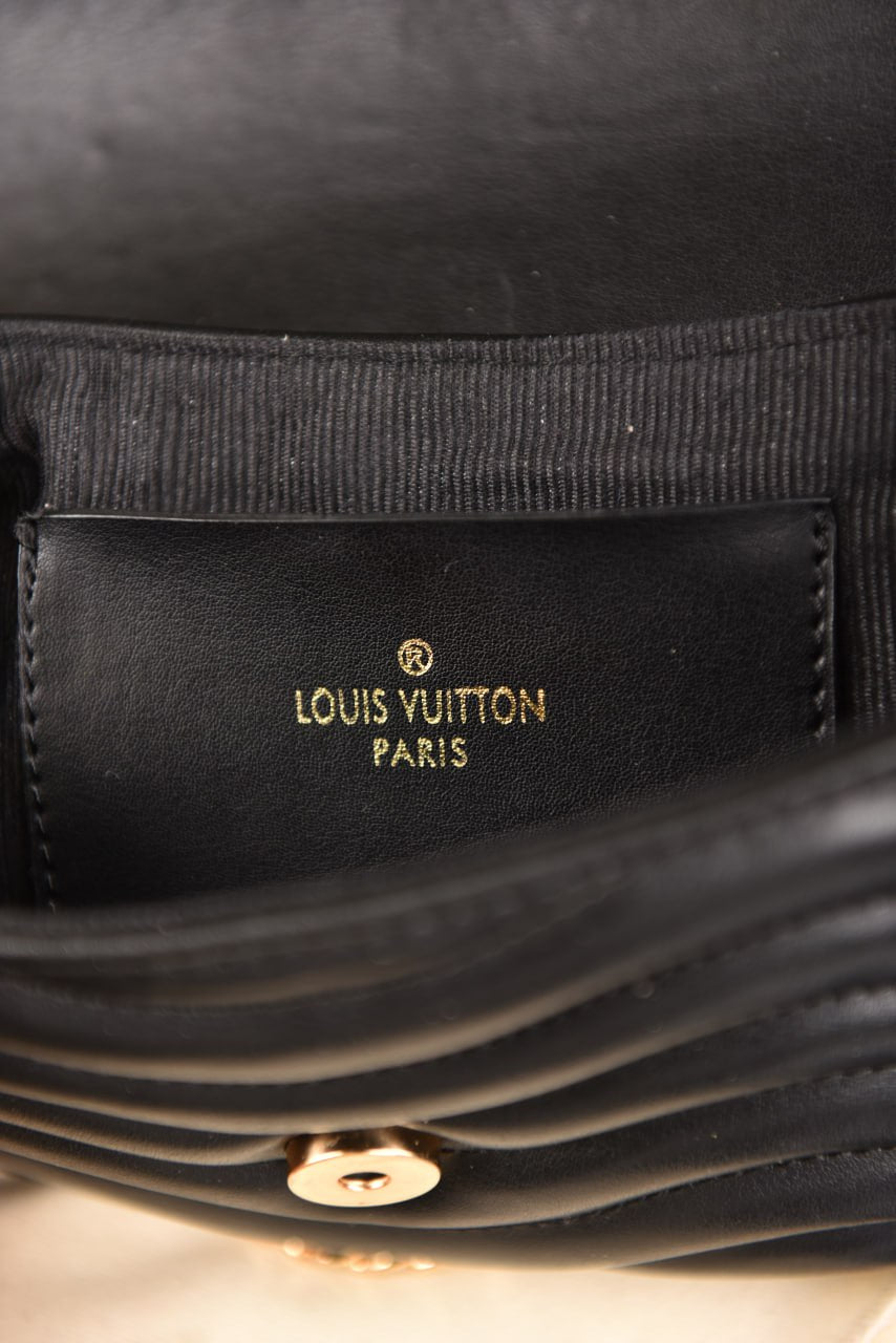 لوي فيتون (13 لون) - Louis Vuitton New Wave Multi Pochette