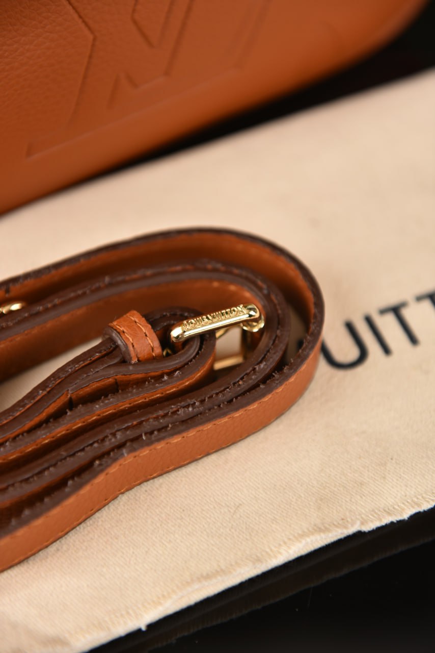 لوي فيتون باجاتيل سادة (7 ألوان) - Louis Vuitton Bagatelle