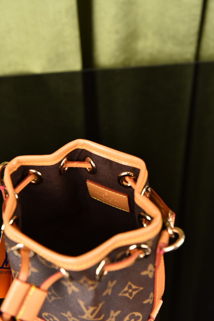 لوي فيتون (10 ألوان) - Louis Vuitton Nano Noe
