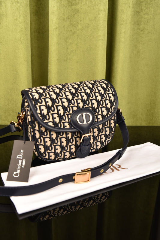 ديور بوبي (5 ألوان) - Dior Medium Bobby Bag