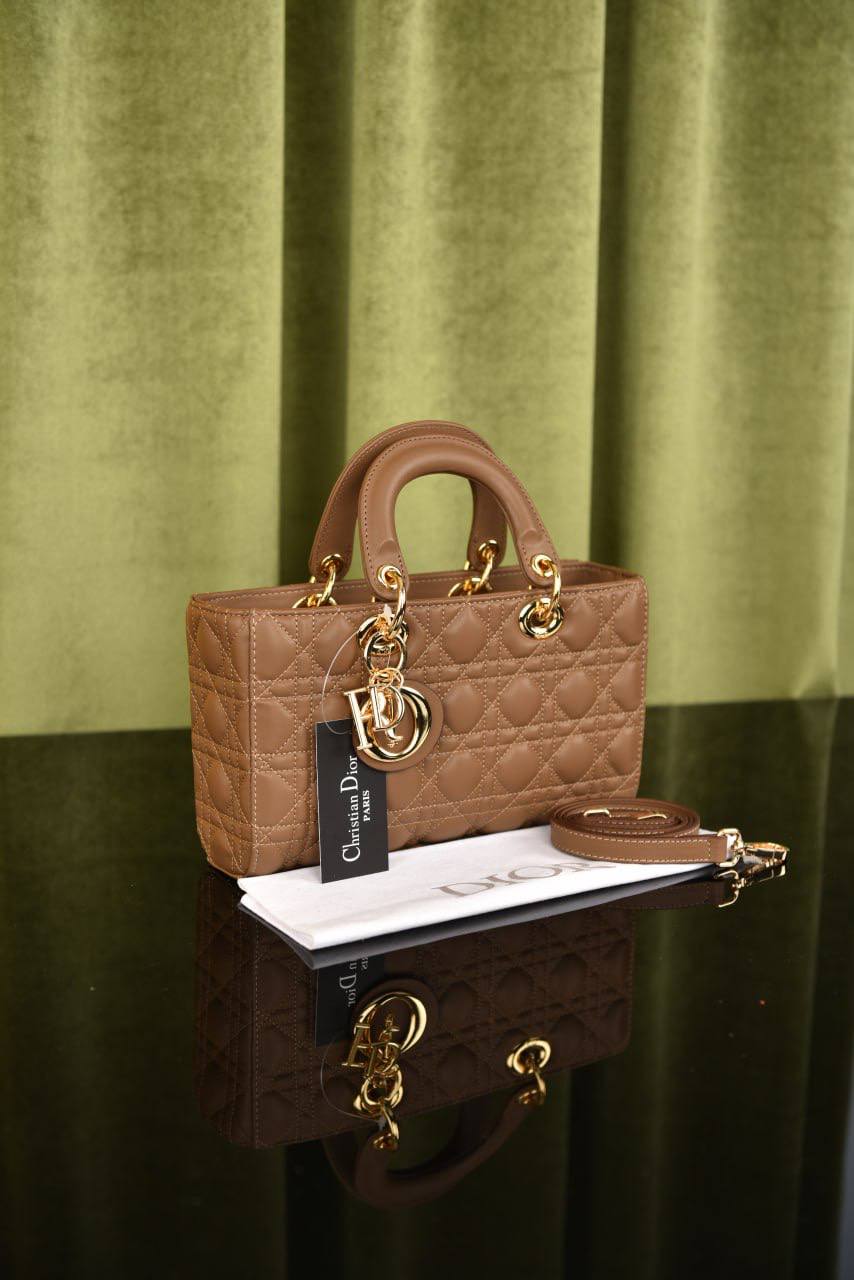 ديور دي جوي (10 ألوان) - Dior D-Joy Bag