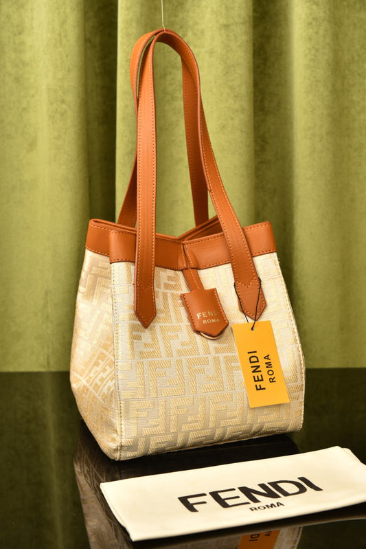 فيندي اوريجامي (8 ألوان) - Fendi Origami Mini Bag