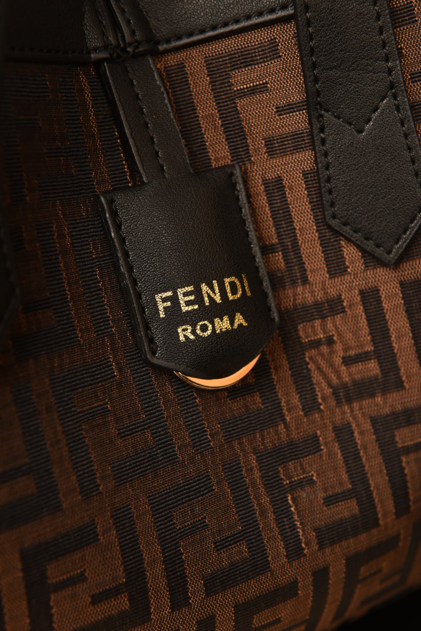 فيندي اوريجامي (8 ألوان) - Fendi Origami Mini Bag