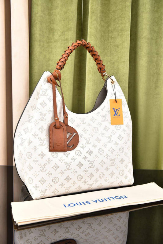 لوي فيتون (22 لون) - Louis Vuitton Carmel